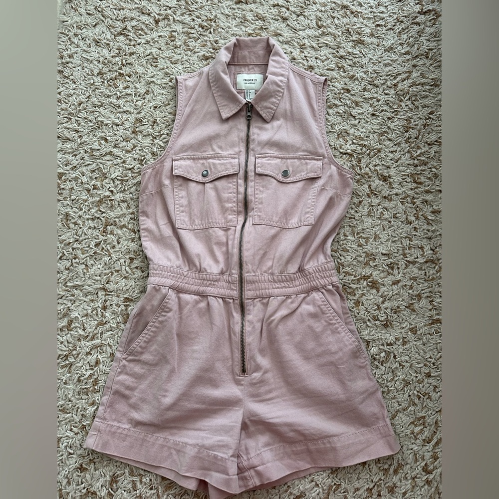 FOREVER 21 pink romper 🌷